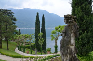 コモ湖　バルビアネッロ邸